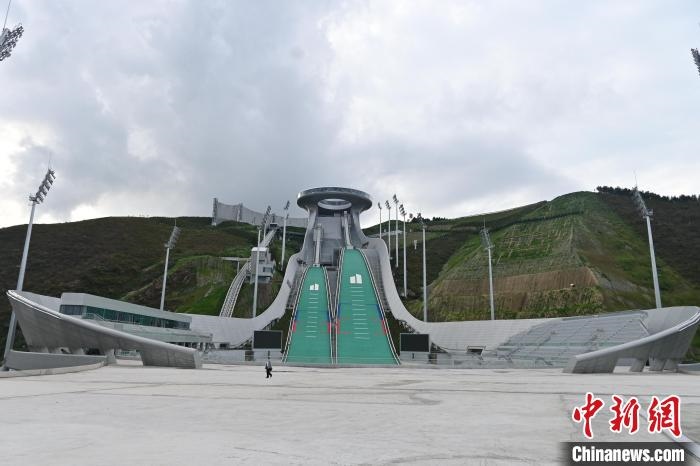 “雪如意”近景?！〉杂鸺?攝