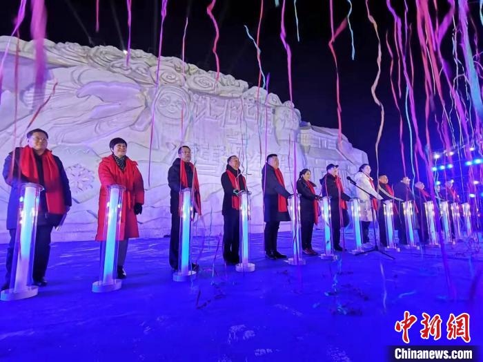 啟動(dòng)儀式現(xiàn)場(chǎng)?！≮w桂華 攝