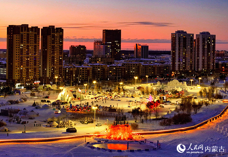 2024年12月20日拍攝的呼倫貝爾市城市越野滑雪公園景色（無人機(jī)照片）。王正攝