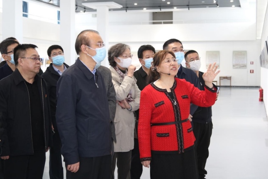 1666540861188048.png 長城的女兒(李潔)2022.10.18.(3)(1)(1)(1)(1)(1)(1)6024.png