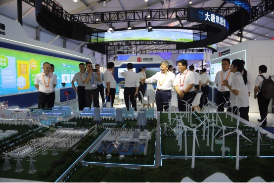 1721965708734595.png 組圖|聚焦“雙新”大會 大咖云集“展”風(fēng)采318.png