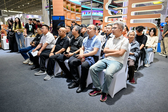 1756470802109210.jpg 蘇鐵.jpg