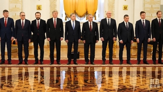  △參加歡迎儀式的俄方代表。（總臺(tái)國(guó)廣記者李晉拍攝）