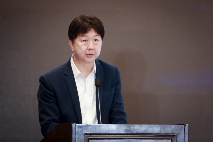 中國(guó)民主法制出版社黨委書(shū)記、社長(zhǎng)、總編輯 劉海濤