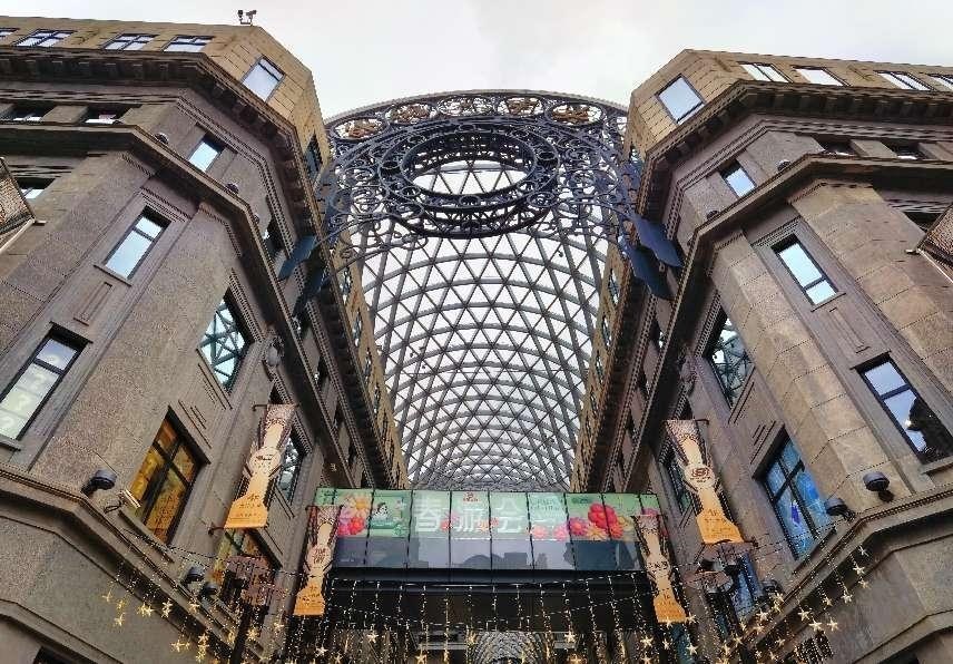 外灘中央廣場(chǎng)內(nèi)景。人民網(wǎng)記者 楊文全攝