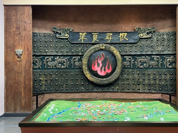 鑒往知來，跟著總書記學(xué)歷史丨走進(jìn)一座博物館，尋根五千年中華文明