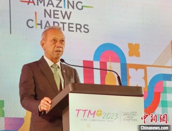 泰國(guó)旅游及體育部部長(zhǎng)皮帕在開(kāi)幕式上致辭。 趙婧楠 攝