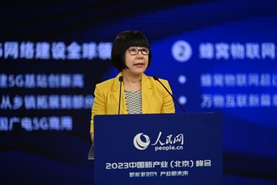 人民網(wǎng)監(jiān)事會主席唐維紅。人民網(wǎng)記者 于凱攝