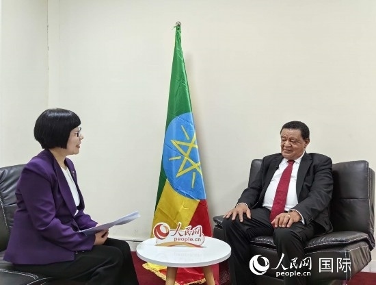 穆拉圖·特肖梅接受人民網(wǎng)記者唐維紅采訪。人民網(wǎng)記者 陳星星攝