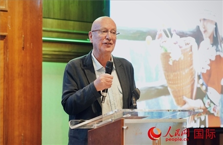 旅?作家魯珀特·帕克分享張家界旅行照片。人民網(wǎng) 郭錦標攝