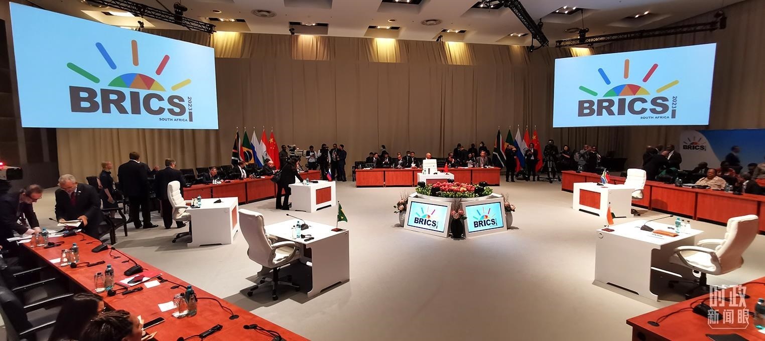 △23日上午，金磚國家領(lǐng)導人第十五次會晤在這里舉行。這是會晤開始前的場景。（總臺央視記者李錚拍攝）