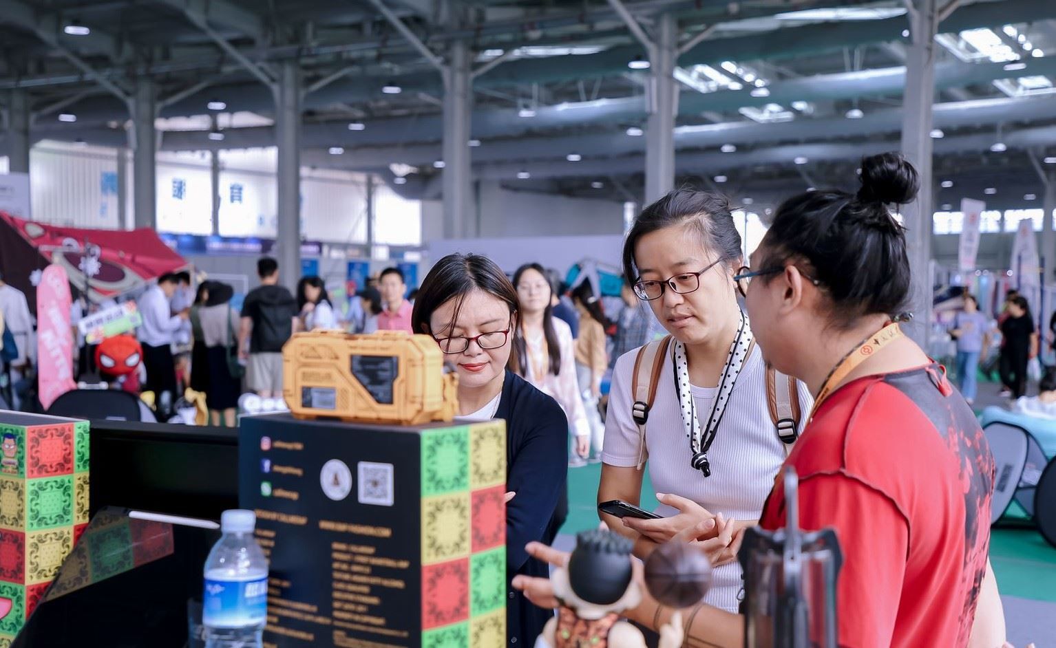 體育服務專題展區(qū)現(xiàn)場。人民網(wǎng) 歐陽易佳攝