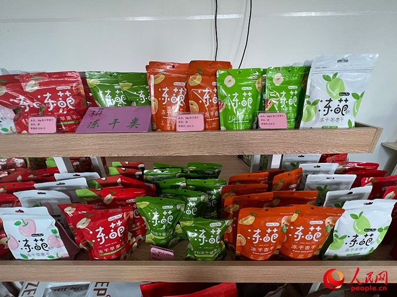 各種凍干食品。人民網(wǎng)記者 常雪梅攝