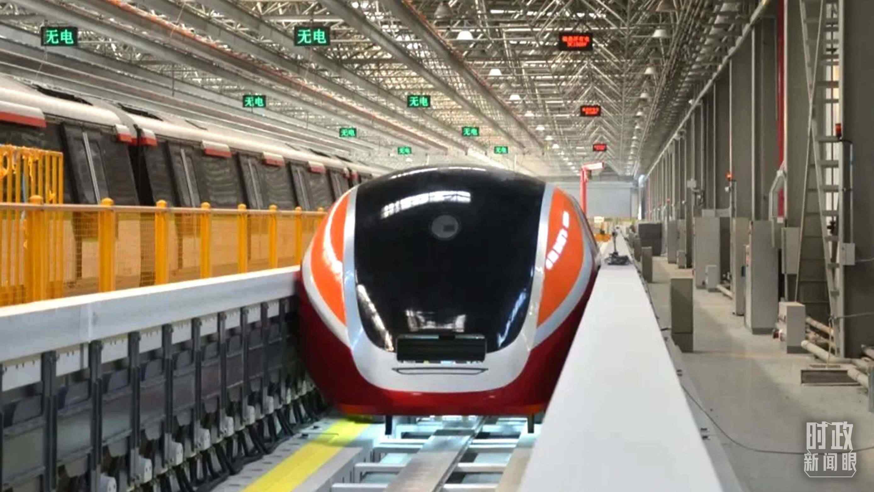 △3月31日，由中國中車自主研制的國內(nèi)首套高溫超導(dǎo)電動懸浮全要素試驗系統(tǒng)完成首次懸浮運行。（圖/中車齊齊哈爾車輛有限公司）