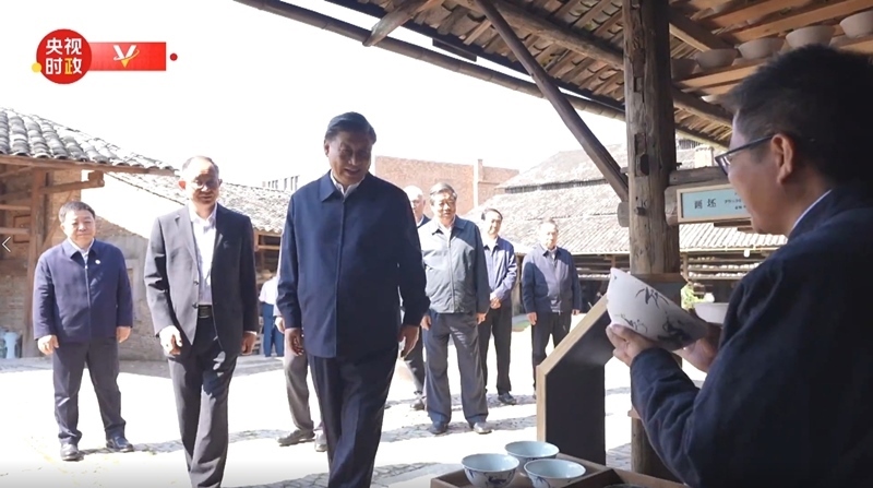 2023年10月11日，習(xí)近平在江西景德鎮(zhèn)考察。（視頻截圖）