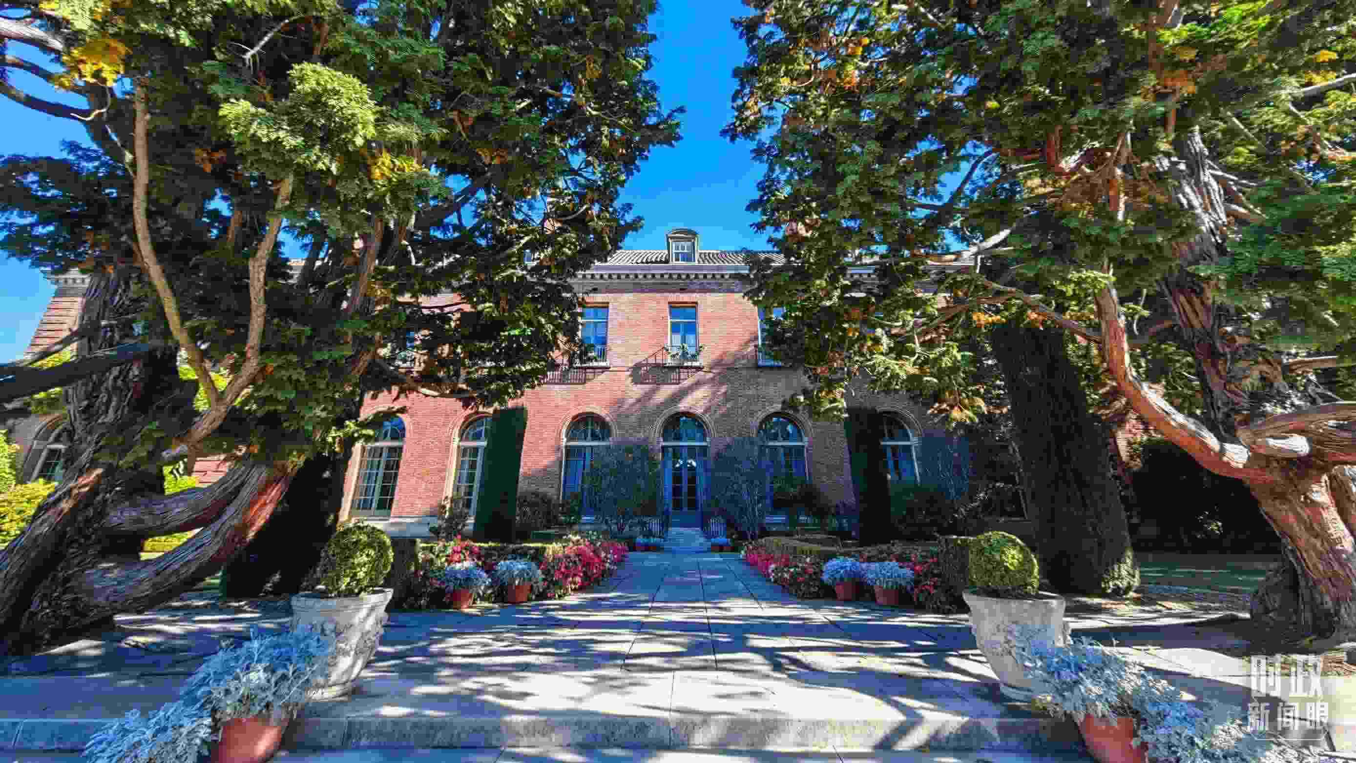 中美元首會(huì)晤在斐洛里莊園舉行。（總臺(tái)央視記者張曉鵬拍攝）