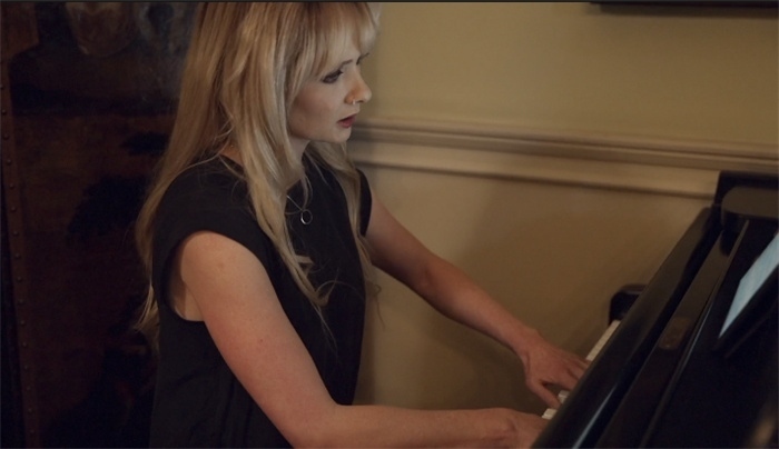 斯黛夫·康納演奏。潘耿攝