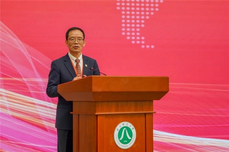 國務(wù)院學(xué)位委員會區(qū)域國別學(xué)學(xué)科評議組秘書長、浙江師范大學(xué)非洲研究院（非洲區(qū)域國別學(xué)院）院長劉鴻武致辭。主辦方供圖