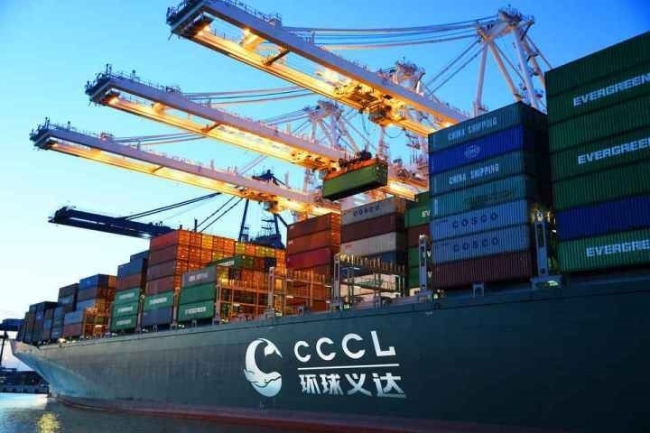 義烏商城集團打造的國際物流平臺“環(huán)球義達”，為外貿(mào)企業(yè)提供各類物流資源信息。義烏市委宣傳部供圖