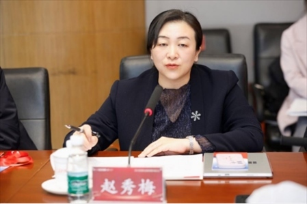 人民網(wǎng)輿情數(shù)據(jù)中心主任、人民在線總經(jīng)理趙秀梅發(fā)言