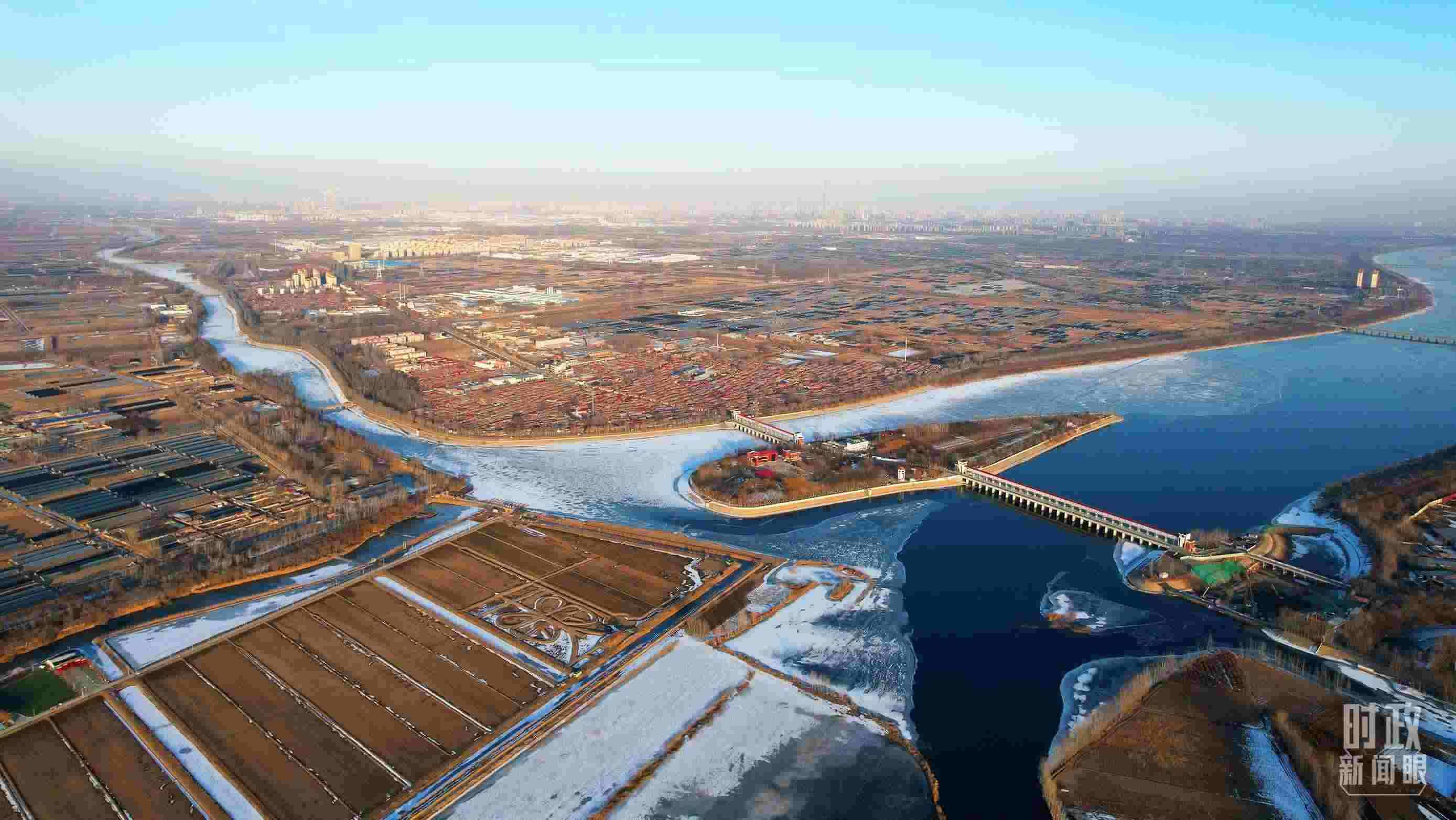 △俯瞰第六埠村。（總臺(tái)央視記者范凱拍攝）