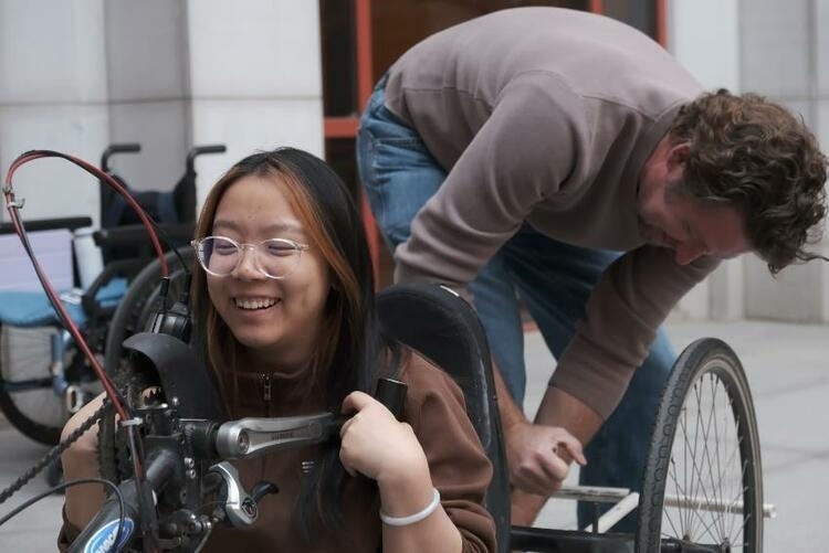 遇見(jiàn)中國(guó)丨在華生活二十年的美國(guó)人譚嘉煦:想用手搖車(chē)走遍中國(guó)