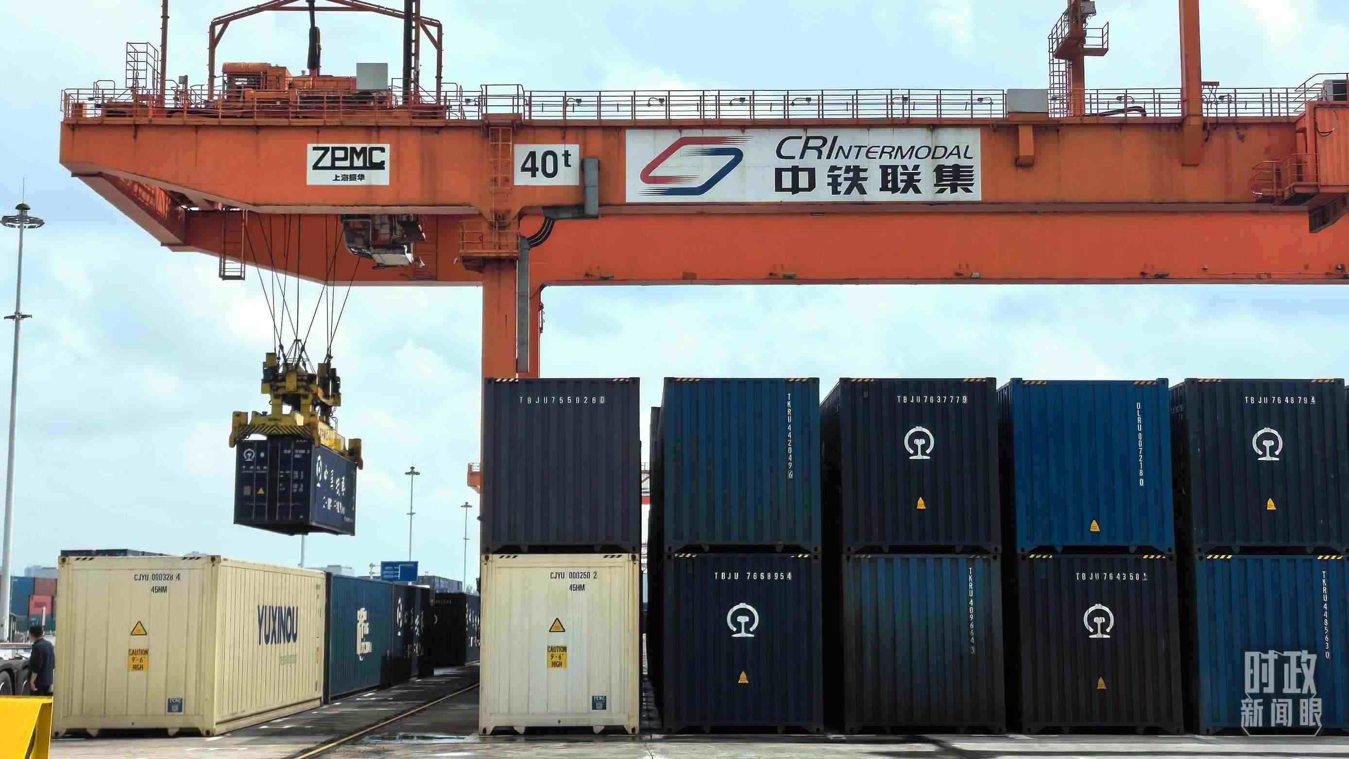 △重慶國際物流樞紐園區(qū)。（總臺央視記者趙化拍攝）