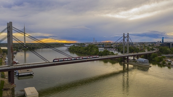 匈塞鐵路塞爾維亞境內(nèi)。中國鐵路國際有限公司供圖