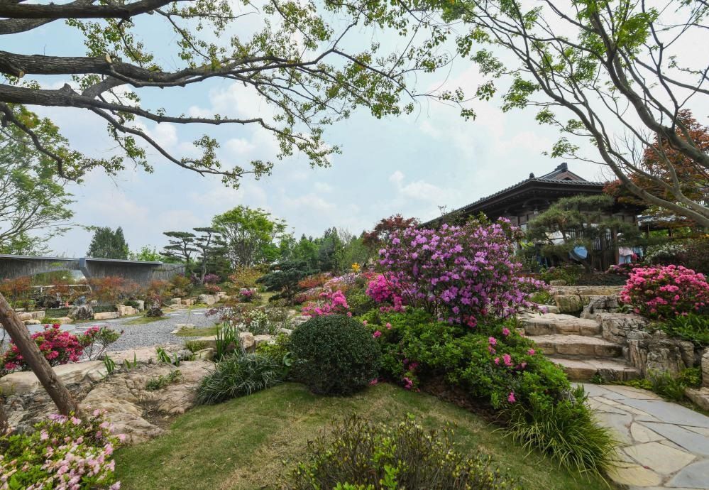 這是2024年4月12日拍攝的成都世園會主會場寧波園。新華社記者 王曦 攝