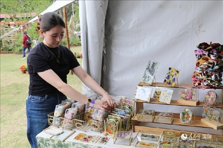 坎波·馬特活動(dòng)現(xiàn)場(chǎng)。埃內(nèi)斯托·多明戈斯攝