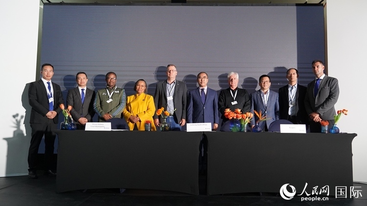 嘉賓合影。人民網(wǎng) 張茜攝