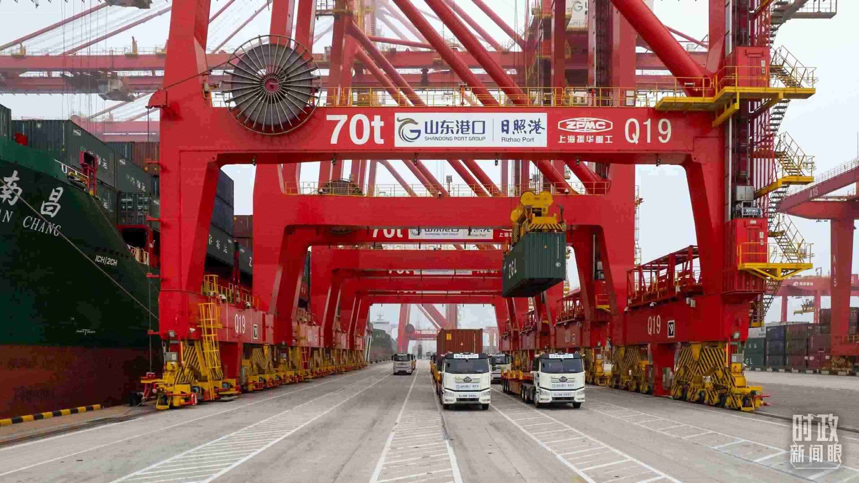 山東日照港。（總臺(tái)國廣記者李晉拍攝）