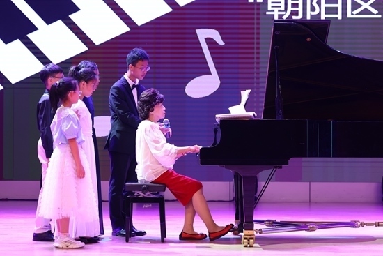 鮑蕙蕎擔(dān)任指導(dǎo)。通過專家的點(diǎn)評