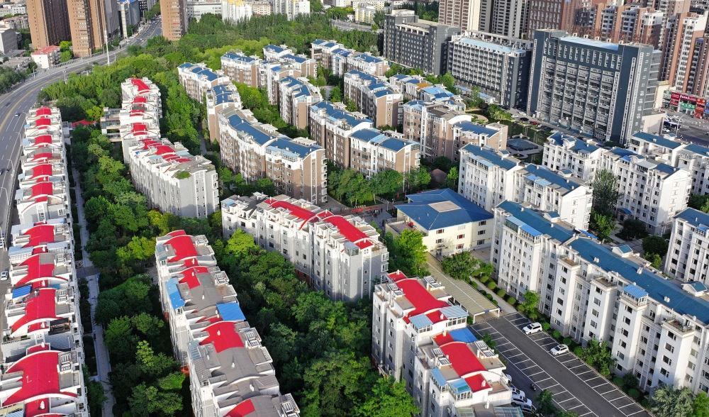 6月19日拍攝的長(zhǎng)城花園社區(qū)（無(wú)人機(jī)照片）。