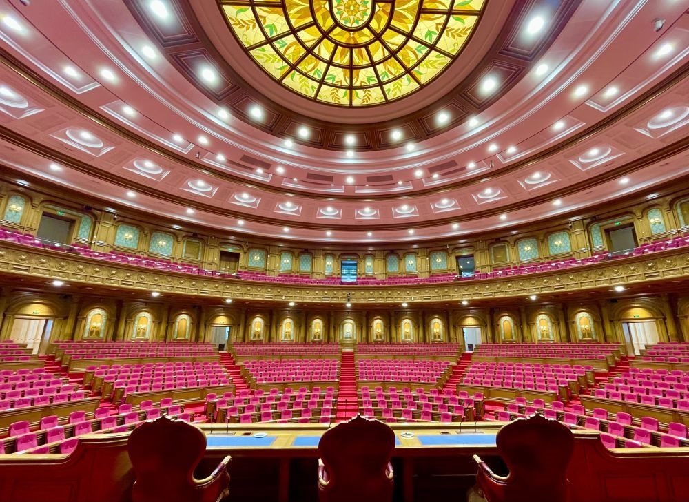 這是在杜尚別拍攝的塔吉克斯坦議會(huì)大樓內(nèi)景。