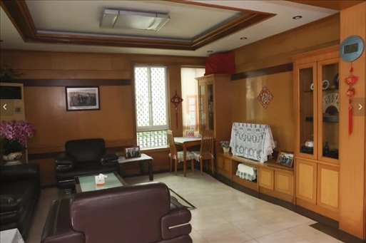 圖為魏來法家的客廳。