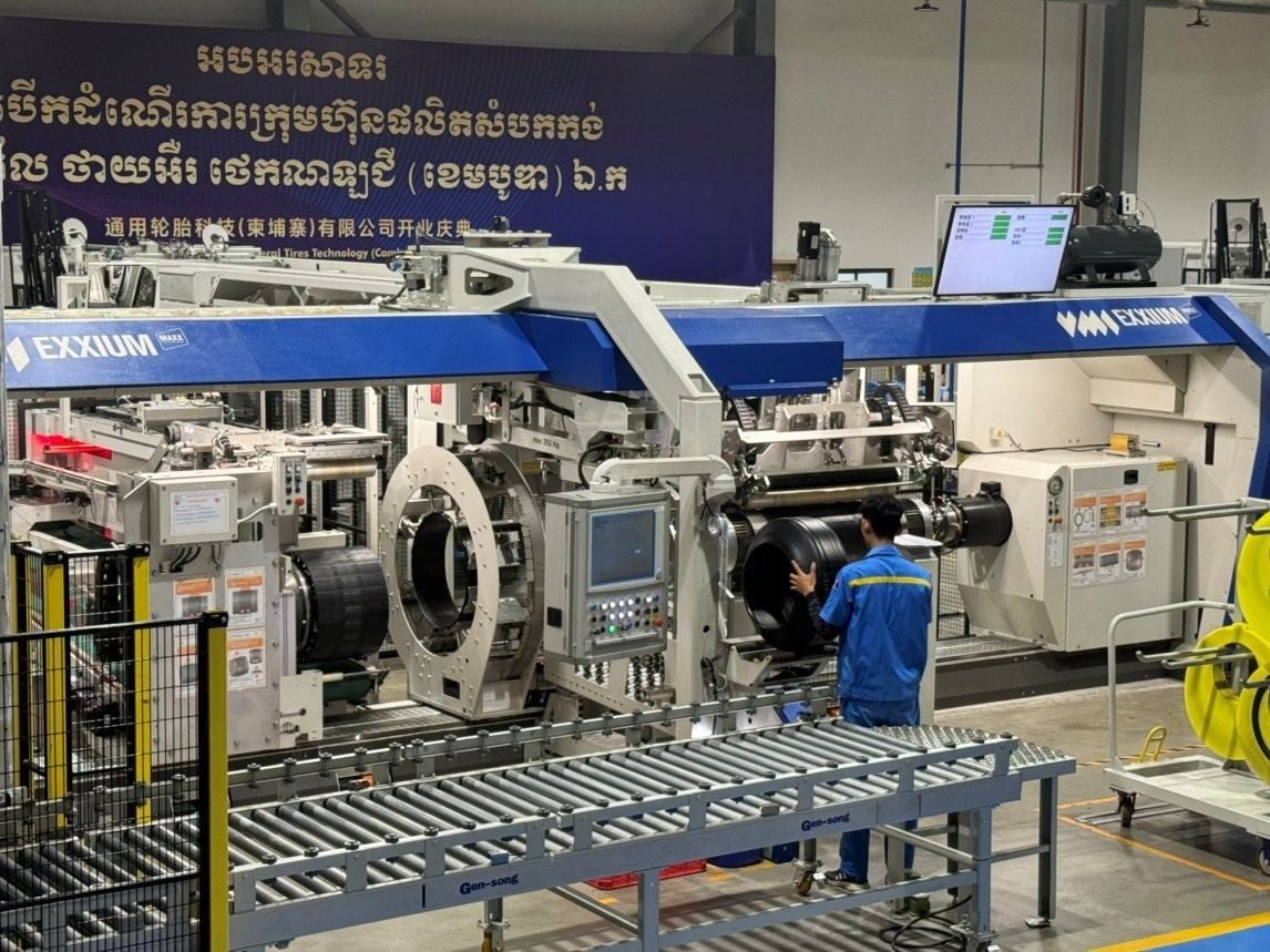 圖為通用輪胎科技（柬埔寨）有限公司生產(chǎn)車間。西港特區(qū)公司供圖
