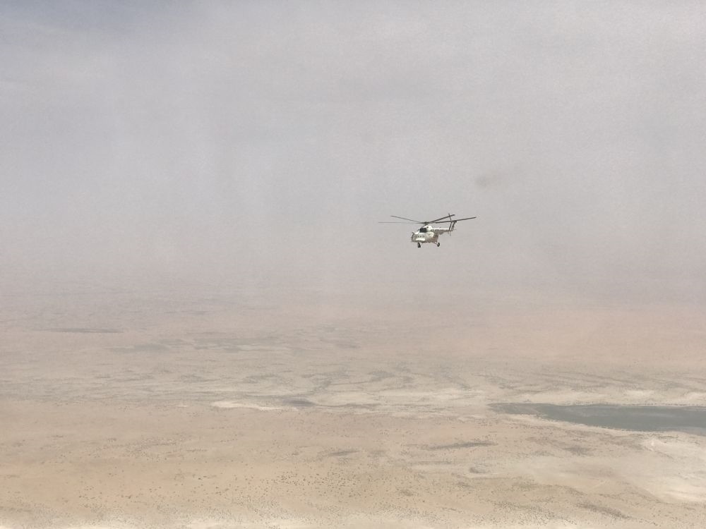 2017年8月8日，中國首支維和直升機分隊直升機飛行在蘇丹達爾富爾任務(wù)區(qū)上空。