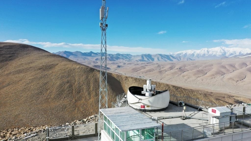 正在運行的塔縣星地激光通信地面站。（中國科學院空天信息創(chuàng)新研究院供圖）