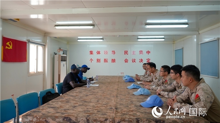 圖1 檢查組聽取工作匯報(bào)。王軍杰攝