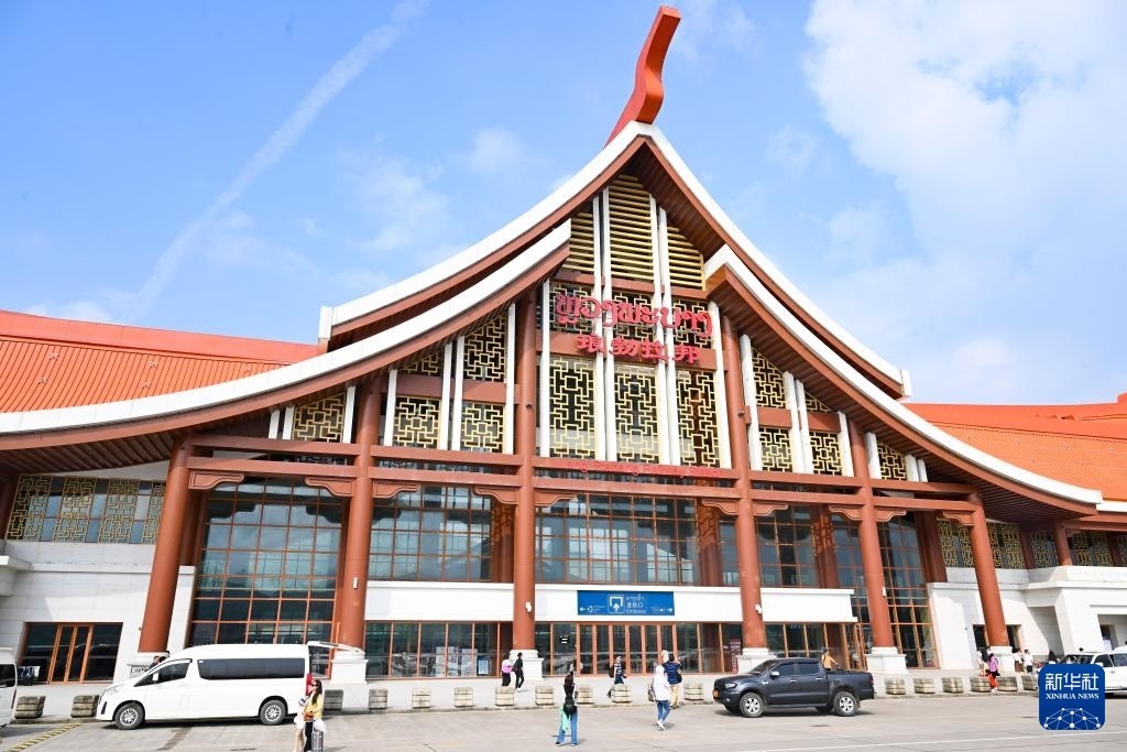 這是10月12日在老撾拍攝的瑯勃拉邦車站。新華社記者 程一恒 攝