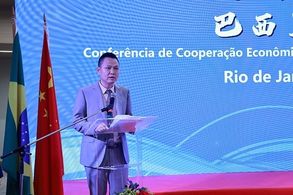 中國駐里約熱內(nèi)盧總領(lǐng)館副總領(lǐng)事王尉育在活動現(xiàn)場致辭。人民網(wǎng)記者 陳海琪攝