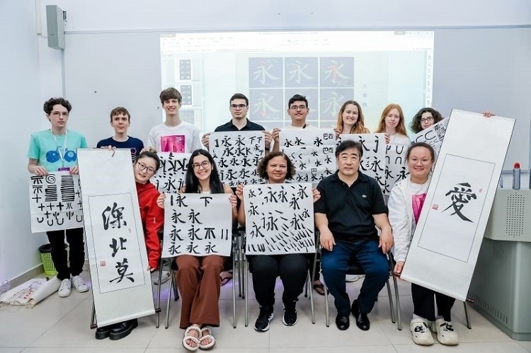 深北莫舉行文化交流活動。深北莫供圖