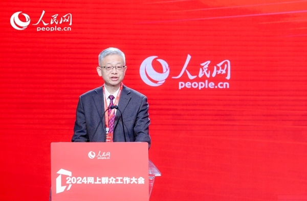 寧夏回族自治區(qū)銀川市委社會工作部副部長李卒作實踐分享。人民網(wǎng) 鄂智超攝