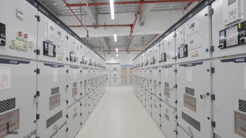 300兆瓦壓氣儲(chǔ)能示范工程高壓配電室。受訪者供圖