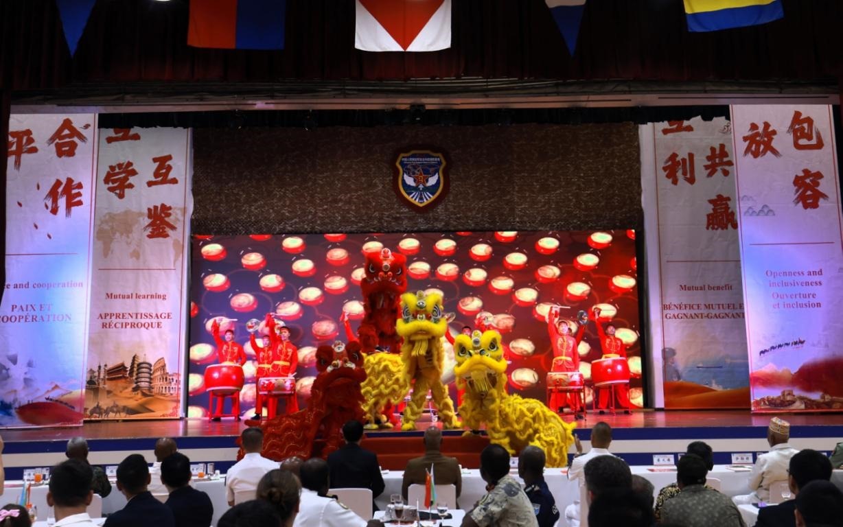 舞獅表演《金獅送?！?。主辦方供圖