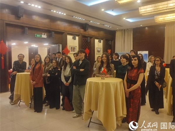 來自意大利多所高校的師生代表參加了此次活動(dòng)。人民網(wǎng)記者鄭彬攝