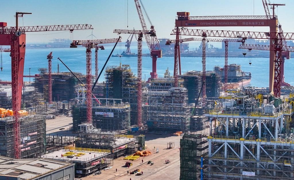 這是3月21日拍攝的天津博邁科海洋工程股份有限公司廠區(qū)一景（無人機(jī)照片）。新華社記者 趙子碩 攝