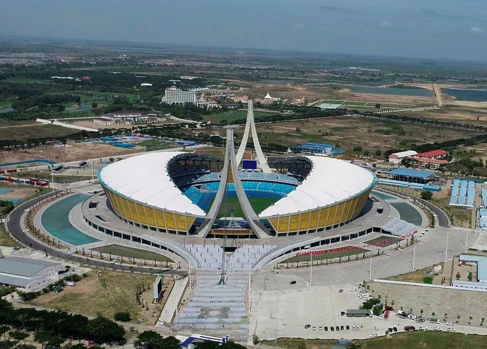 由中國(guó)援建的柬埔寨國(guó)家體育場(chǎng)項(xiàng)目于2021年12月18日正式啟用。