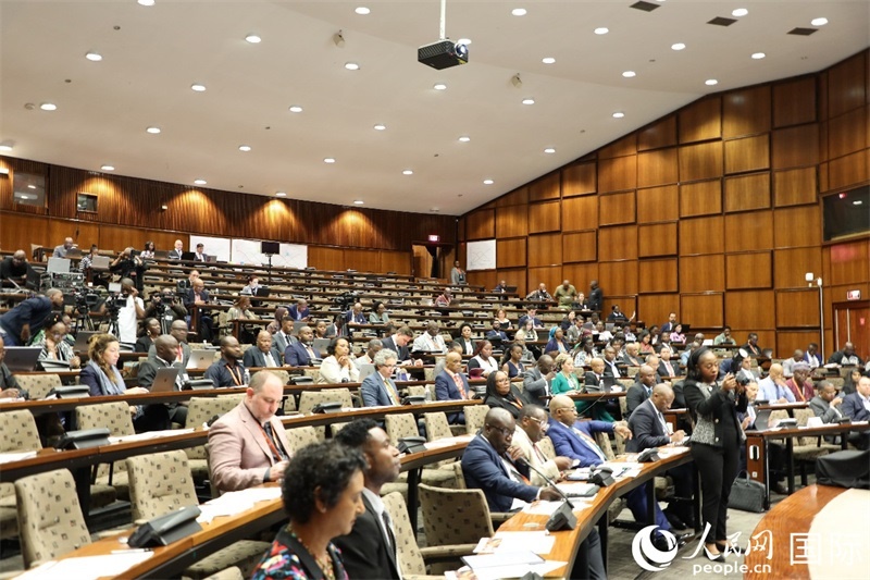 圖為對(duì)話會(huì)現(xiàn)場(chǎng)。人民網(wǎng)記者 戴楷然攝